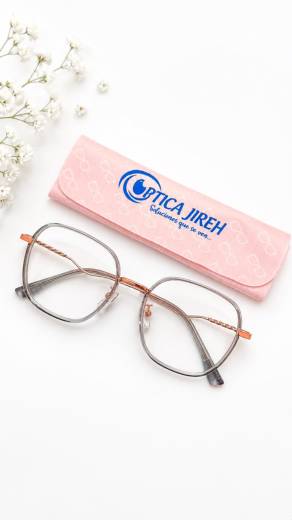 Victoria Eyewear